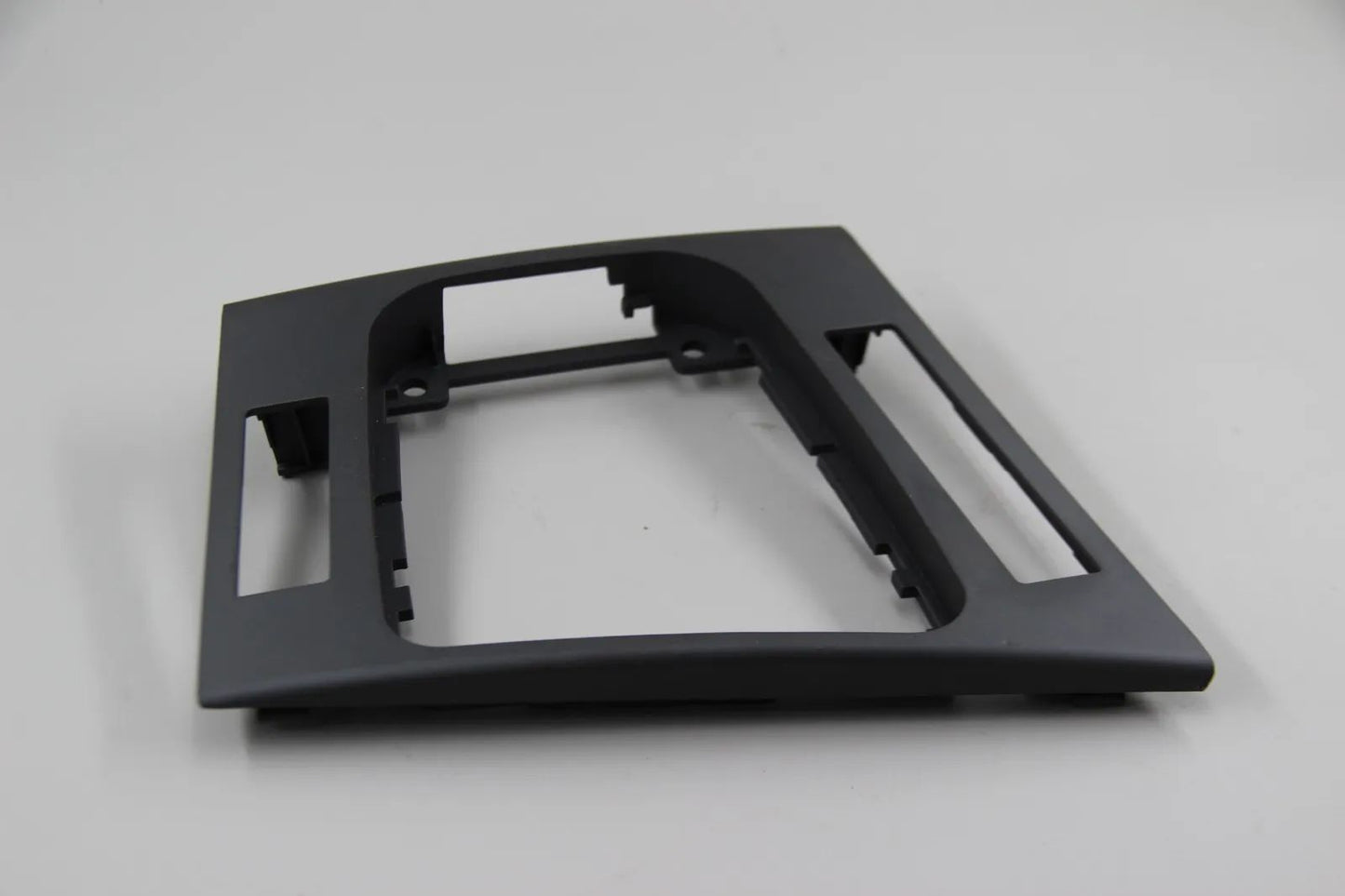 Original BMW E46 alle Modelle Boden Ablegefach Fach Boden 51167052068