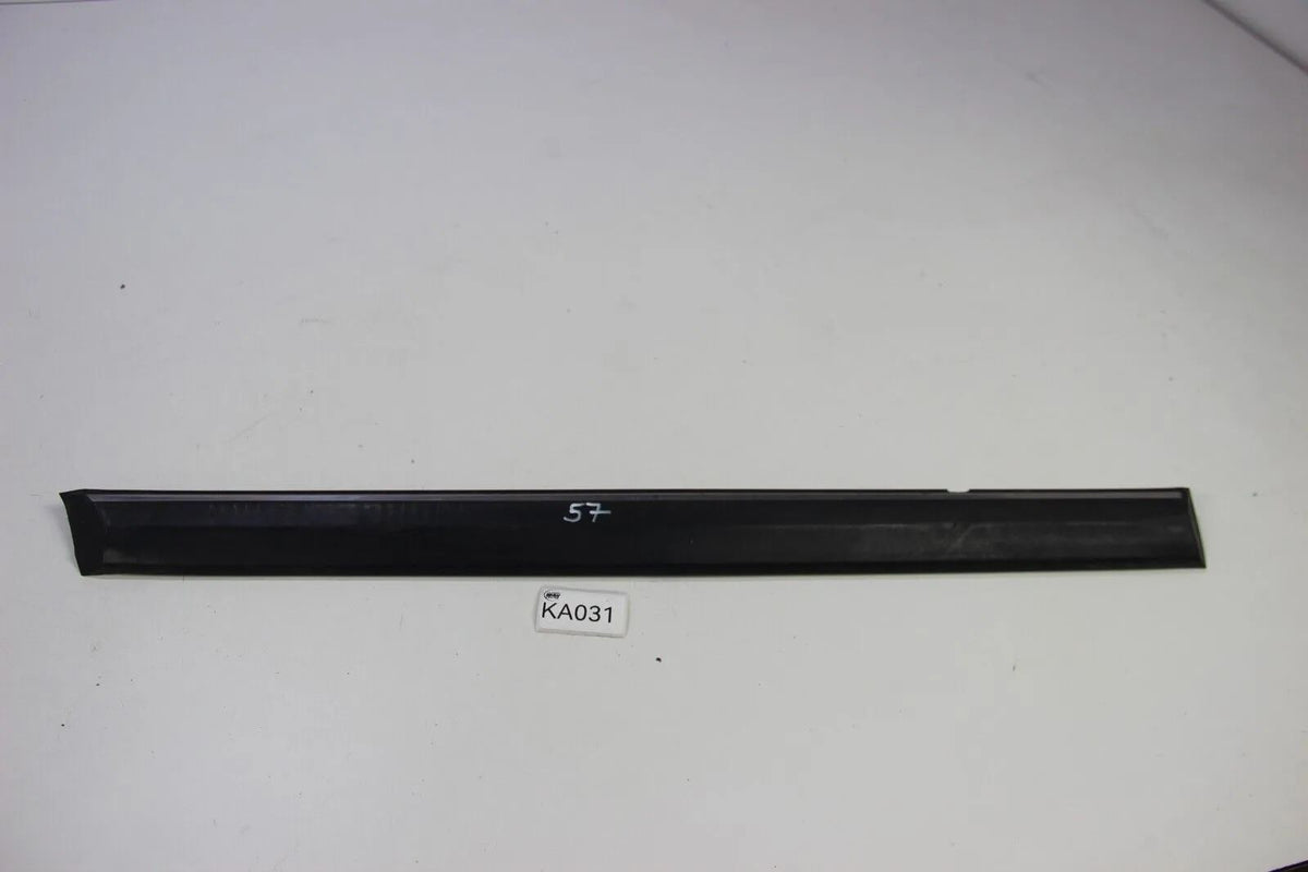 Original BMW E28 5er 518i-535i Stossleiste Tür hinten rechts 1871698 Zierleiste