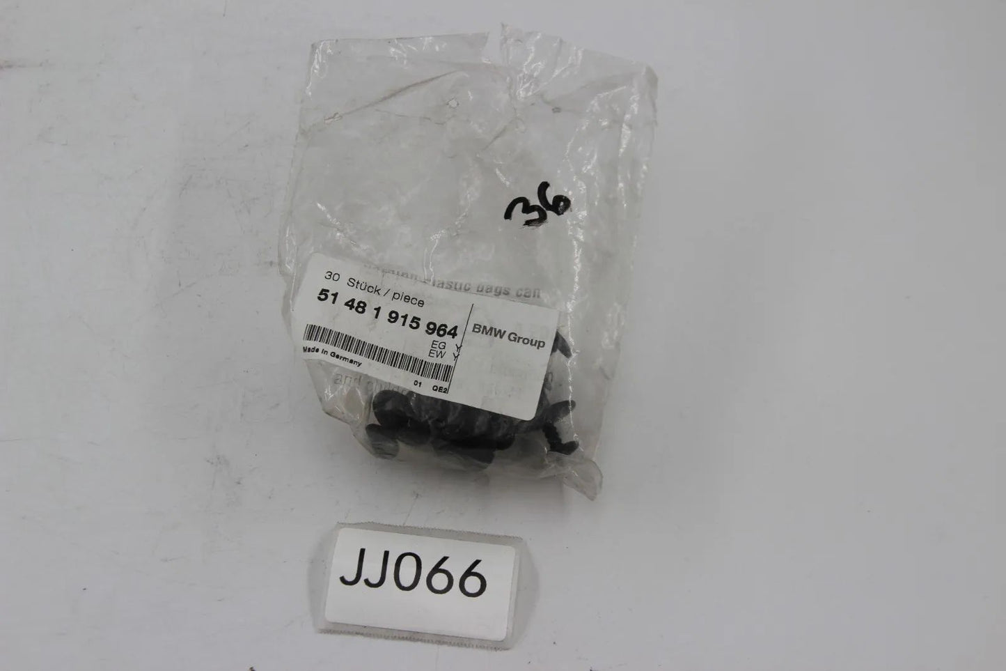 Original BMW E32 E38 E31 E28 E34 E81 E82 Spreizniet D=7,5MM 7Stk. 51481915964