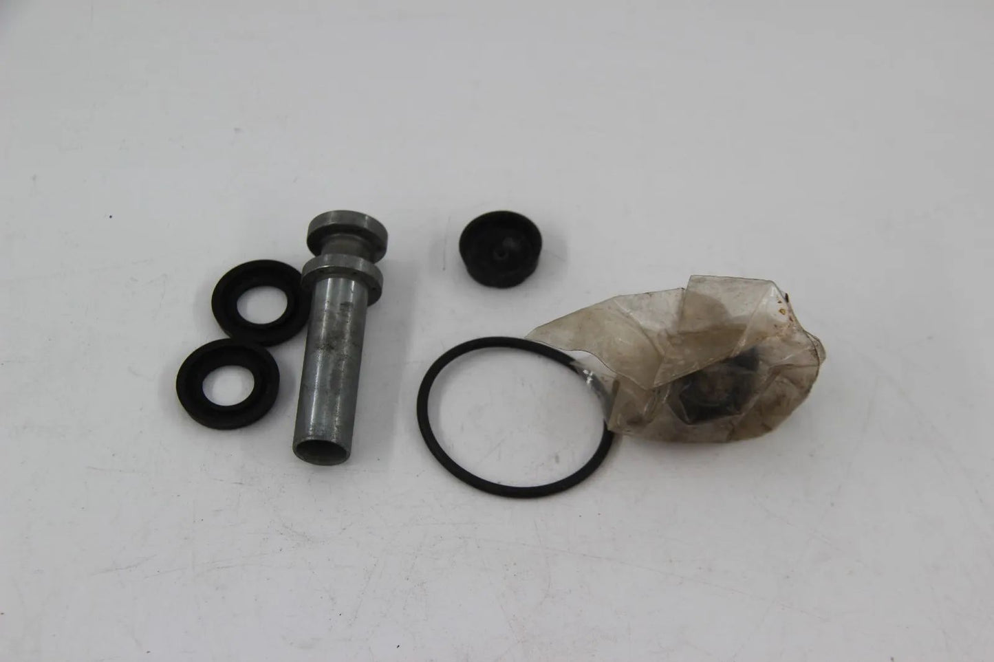 Original BMW 1502 - 2002turbo  Reparatursatz Hauptbremszylinder NOS 34311103821