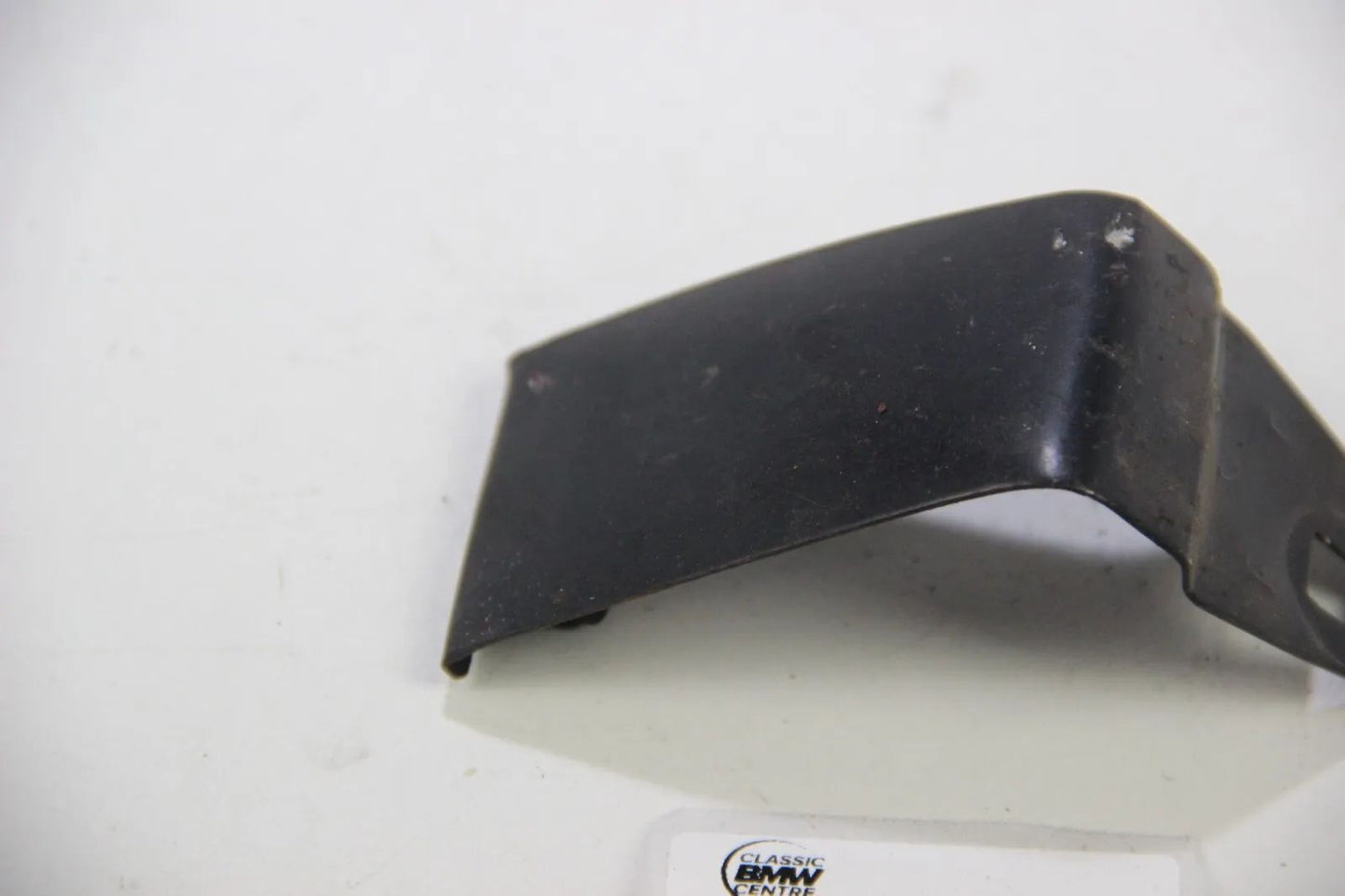 Original BMW E30 316i-325i VFL Blende Stoßstange hinten Shadow Line Links