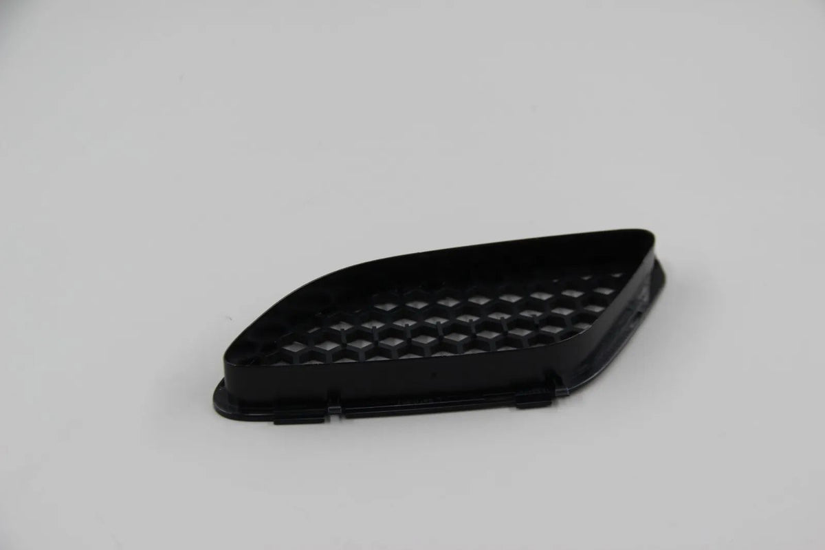 Original BMW E90 E92 E93 Ziergitter Frontklappe links 51768041985