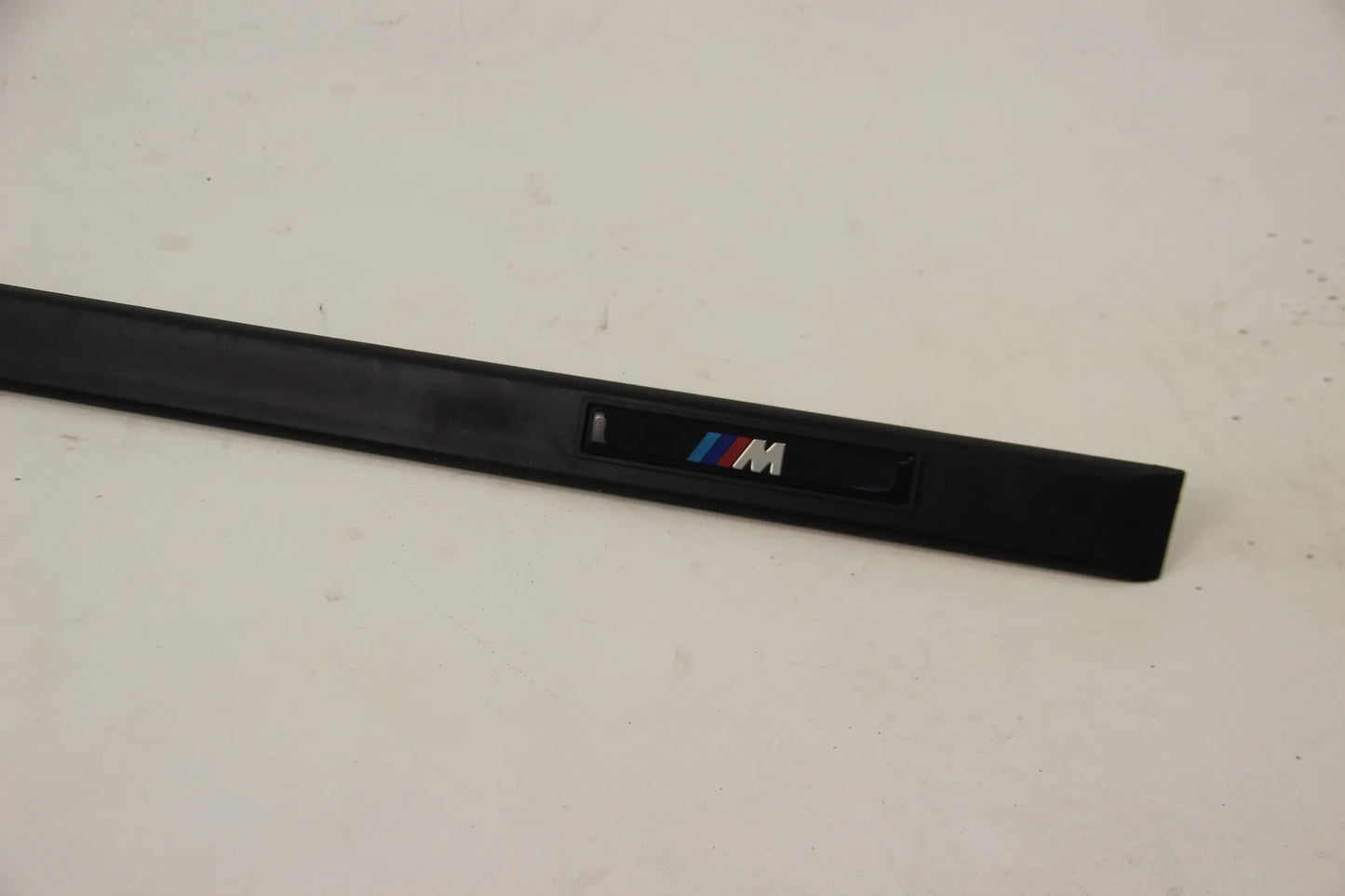 Orig. BMW E39 520i-540i Limousine Touring M Stossleiste vorne rechts 51132695682