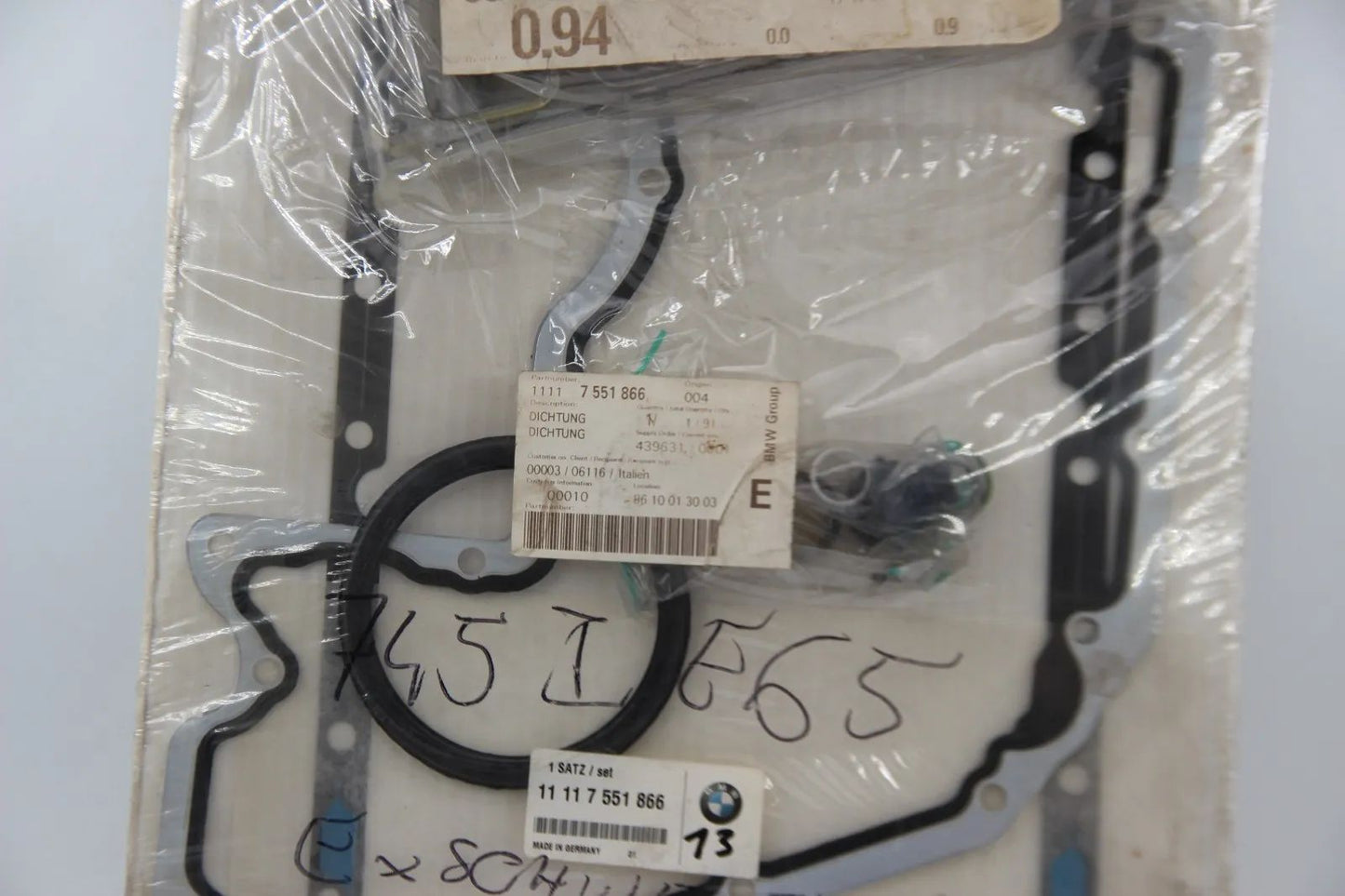 Original BMW E60 E63 E64 E65 E66 E67 Dichtungssatz Kurbelgehäuse 11117551866