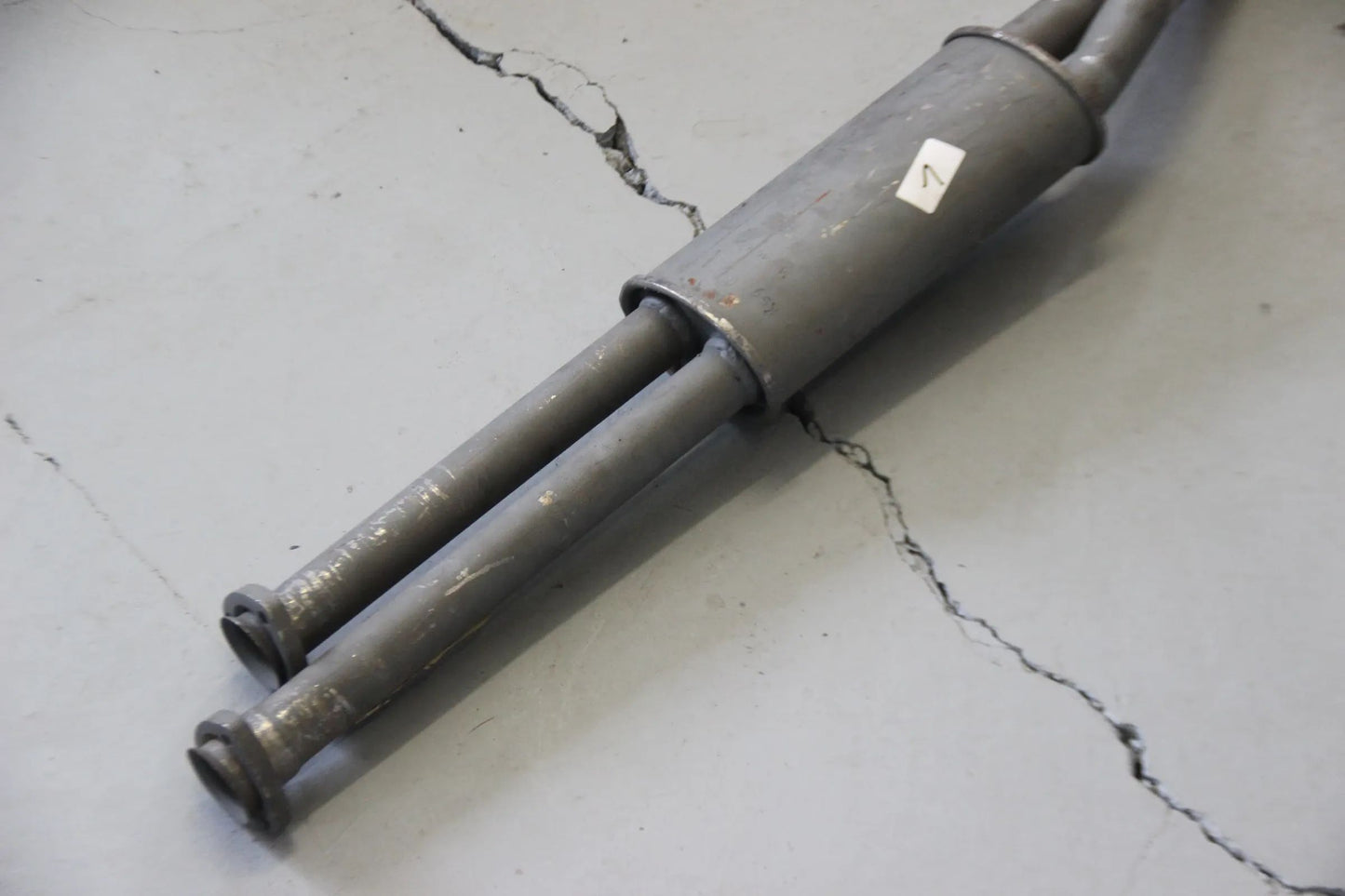 Original BMW 3er E21 323i M20 Limousine Vorschalldämpfer NOS NLA 18121246658