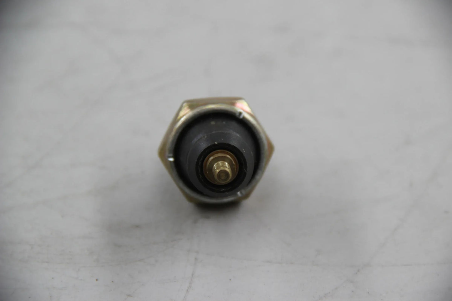 Original BMW E30 324d E28 524d 524td Öldruckschalter M12X1,5 12611277591