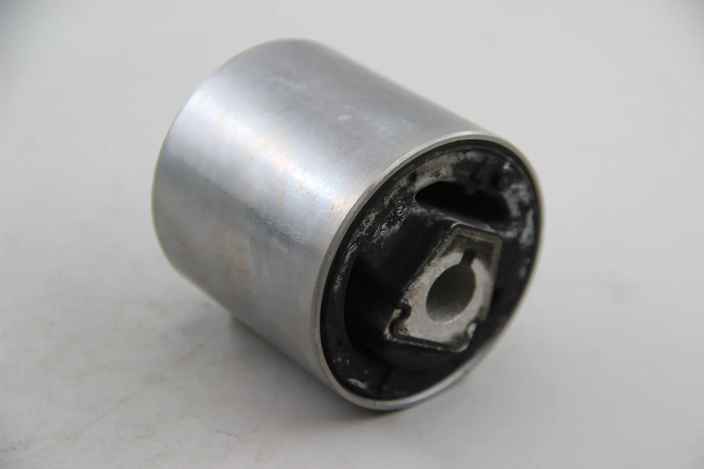 Original BMW E83 X3 2.0d 2.0i 2.5i 3.0d 3.0i Hydrolager NOS NLA 31103412781