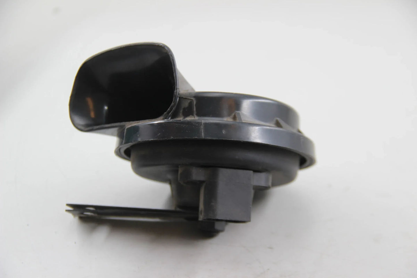 Original BMW E34 518i 520i 525i 530i-540i M5 Fanfare HELLA 500HZ 61331384745