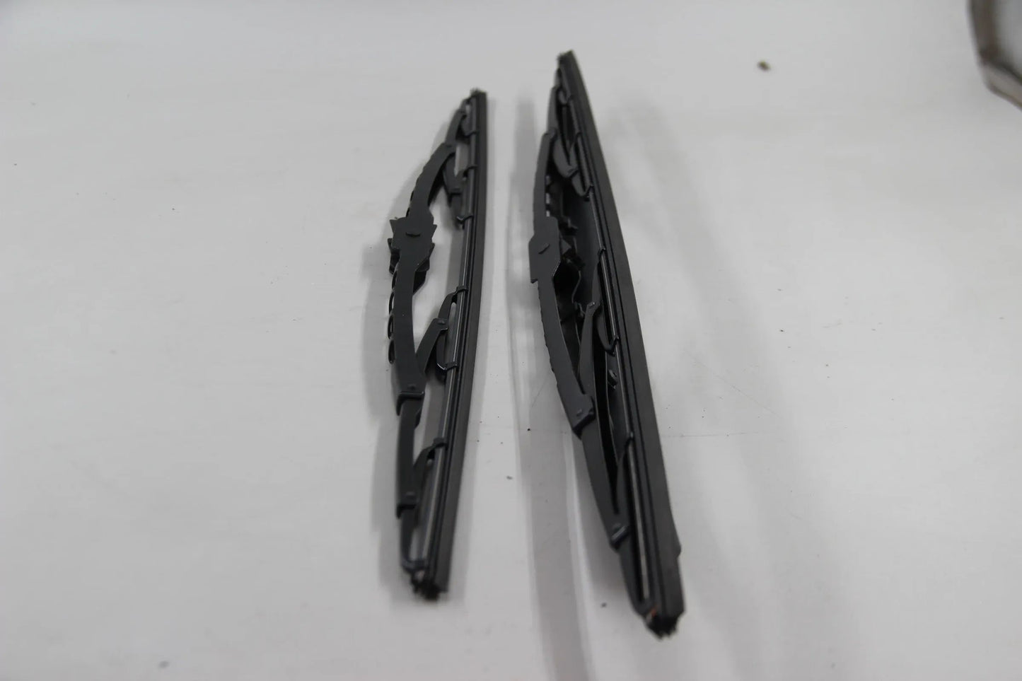 Original BMW E53 X5 3.0d 3.0i 4.4i 4.6is 4.8is Satz Wischerblätter 61610032743