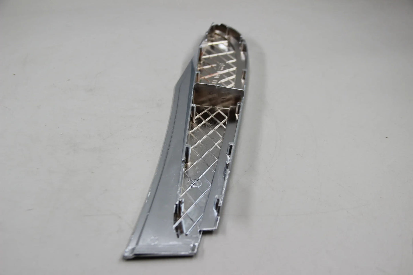 Original BMW NK 1800 2000 2000tii Zierblende links chrom NOS NLA 63211351849