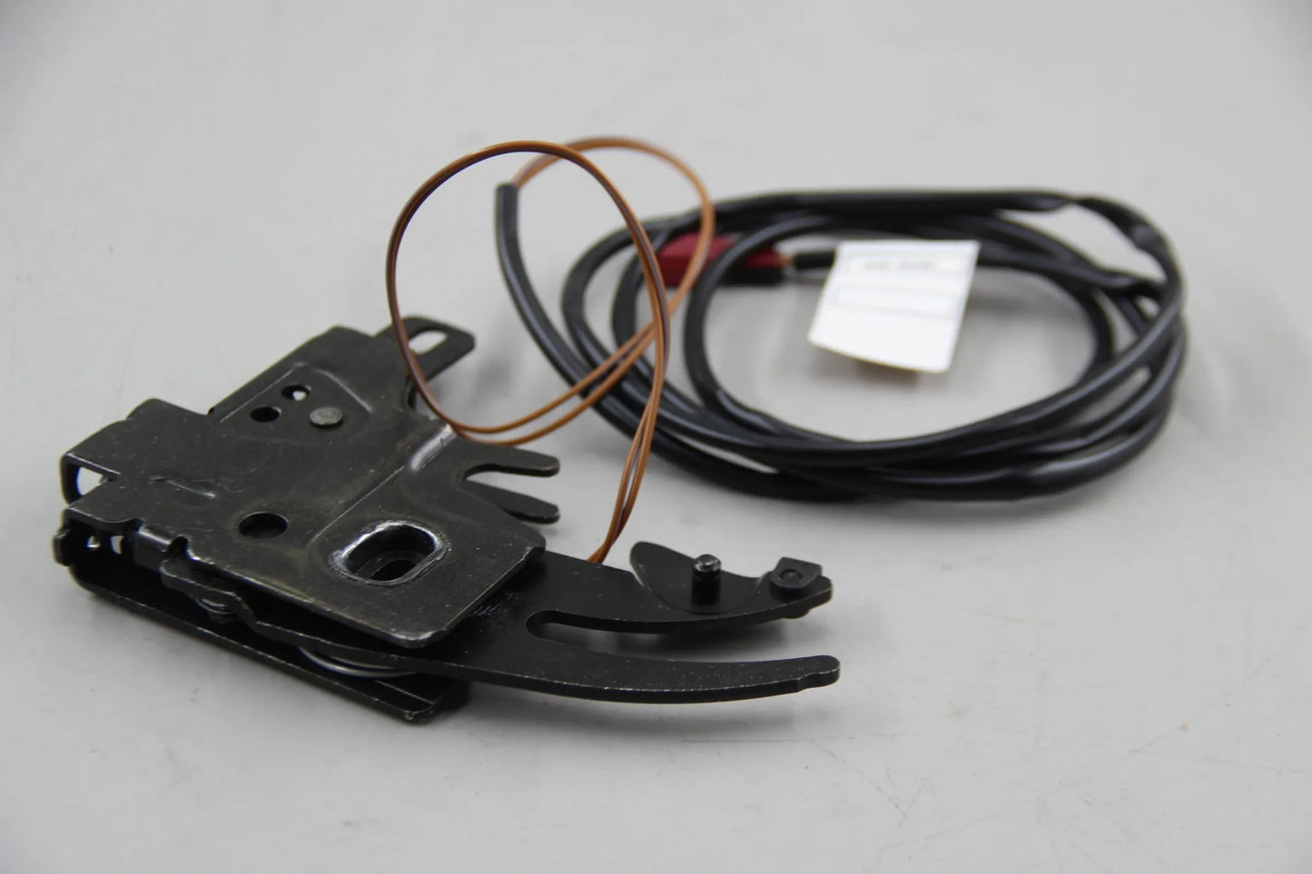 Original BMW E36 318i 320i 323i-328i M3 Cabrio Verschluss rechts 51258162000