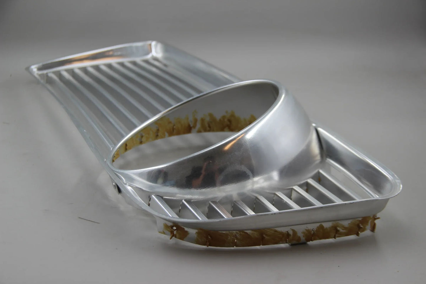 Original BMW NK 1800 4-Zyl. Ziergitter rechts silber NOS NLA 51135680111