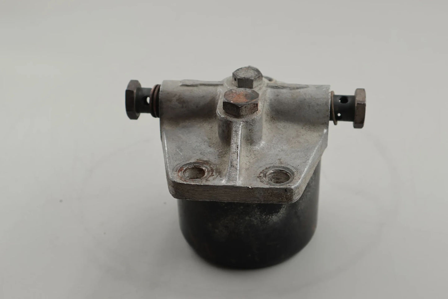 Original Mercedes-Benz W198 300SL  Kraftstoff Ölfilter Gehäuse Bosch FJ/DZ 2/8