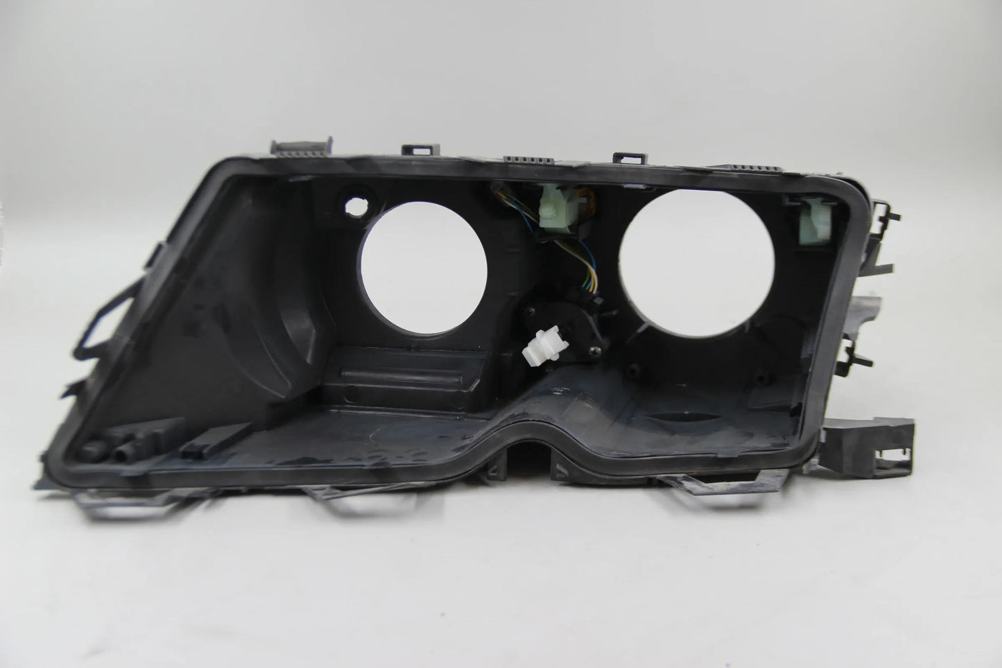 Original BMW E46 3er Scheinwerfer Gehäuse links beschädigt 1305235370