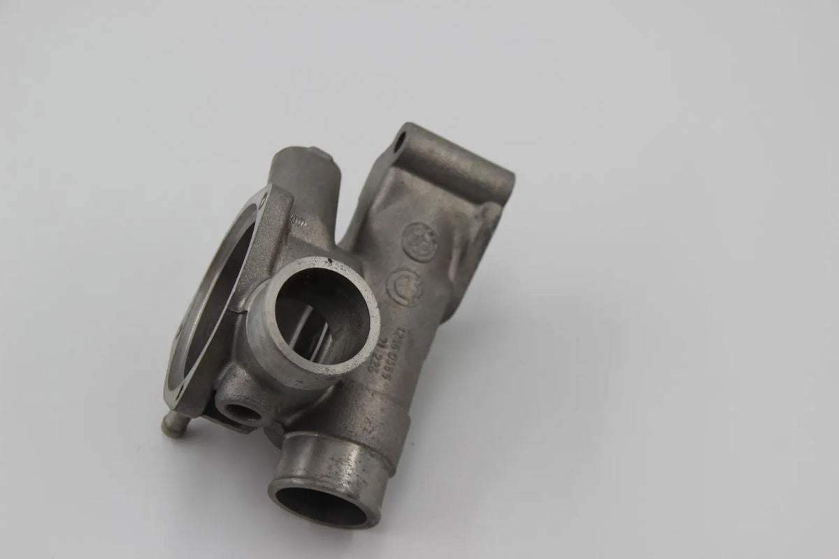 Original BMW E12 E21 E28  Thermostatgehäuse NOS 11531268941