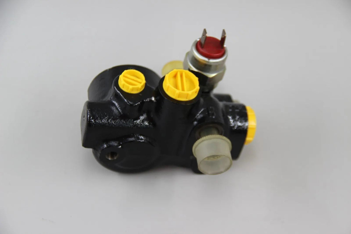 Original BMW E32 M70 V12 E31  Druckregler Regler Pressure Regulator 34331159752