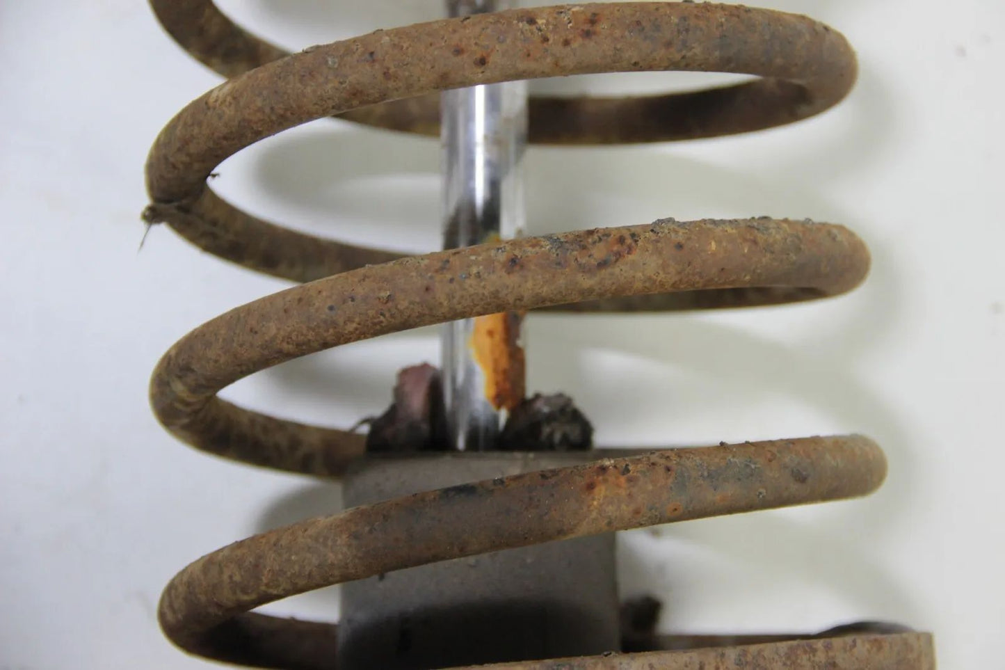 Original BMW E24 635csi 6er Federbeine vorne Struts links Rechts left and right