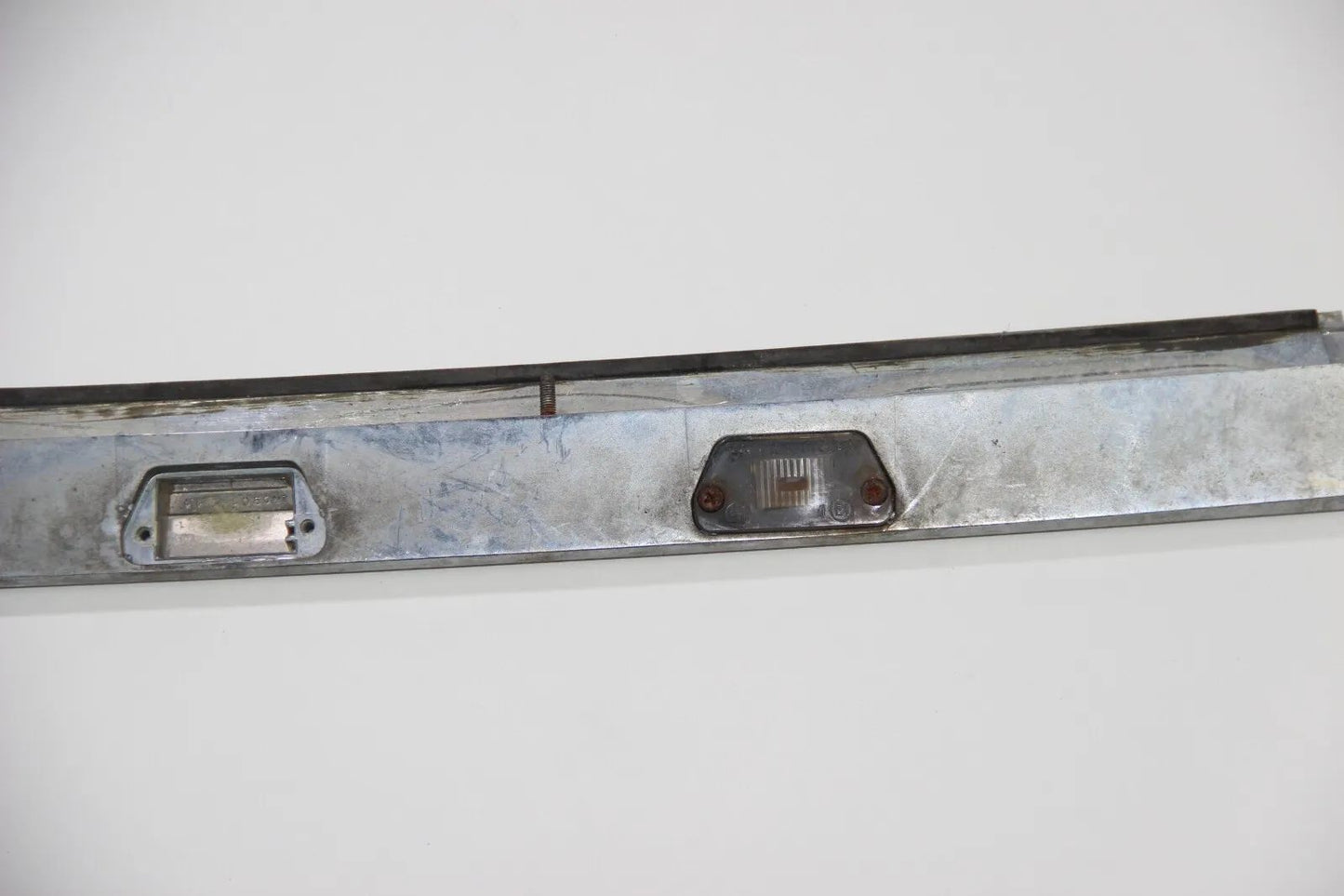 Original BMW Neue Klasse 2000 Kennzeichenleuchte 63268777100