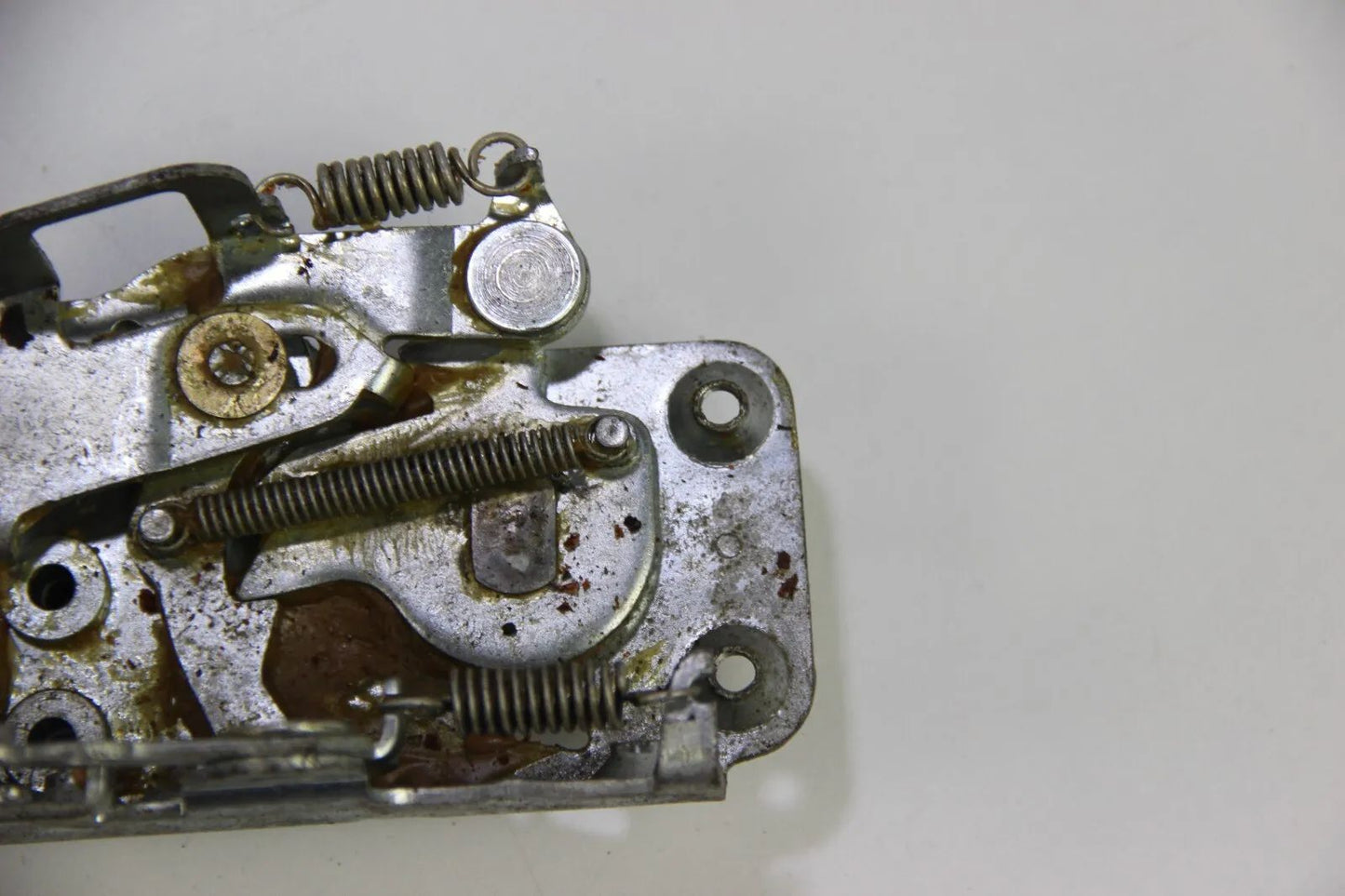 NEU Original BMW E3 E9 E12 E21 Türschloss Drehfallschloss links OEM 51211805069