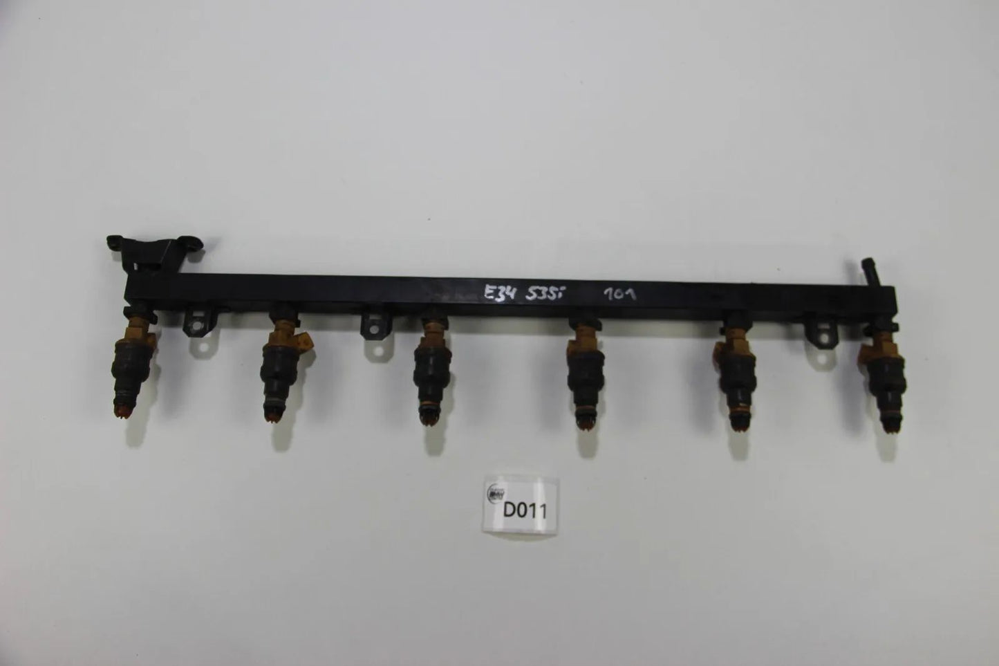 Original BMW E34 535i Einspritzleiste Fuelrail mit Injektoren Benzin OEM 5er