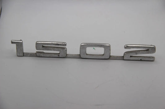 Original BMW E10 E6 1502 Modellbezeichnung Emblem Badge Schriftzug Typenschild