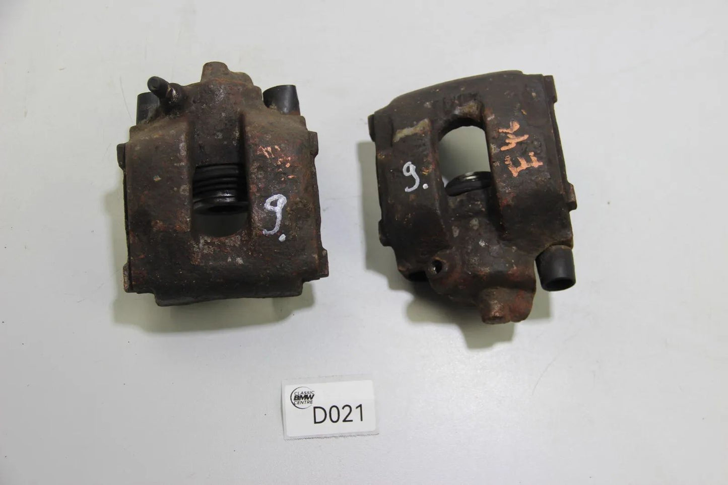 BMW Original Oldtimer E46 Bremssattel paar  links und rechts Hinterachse