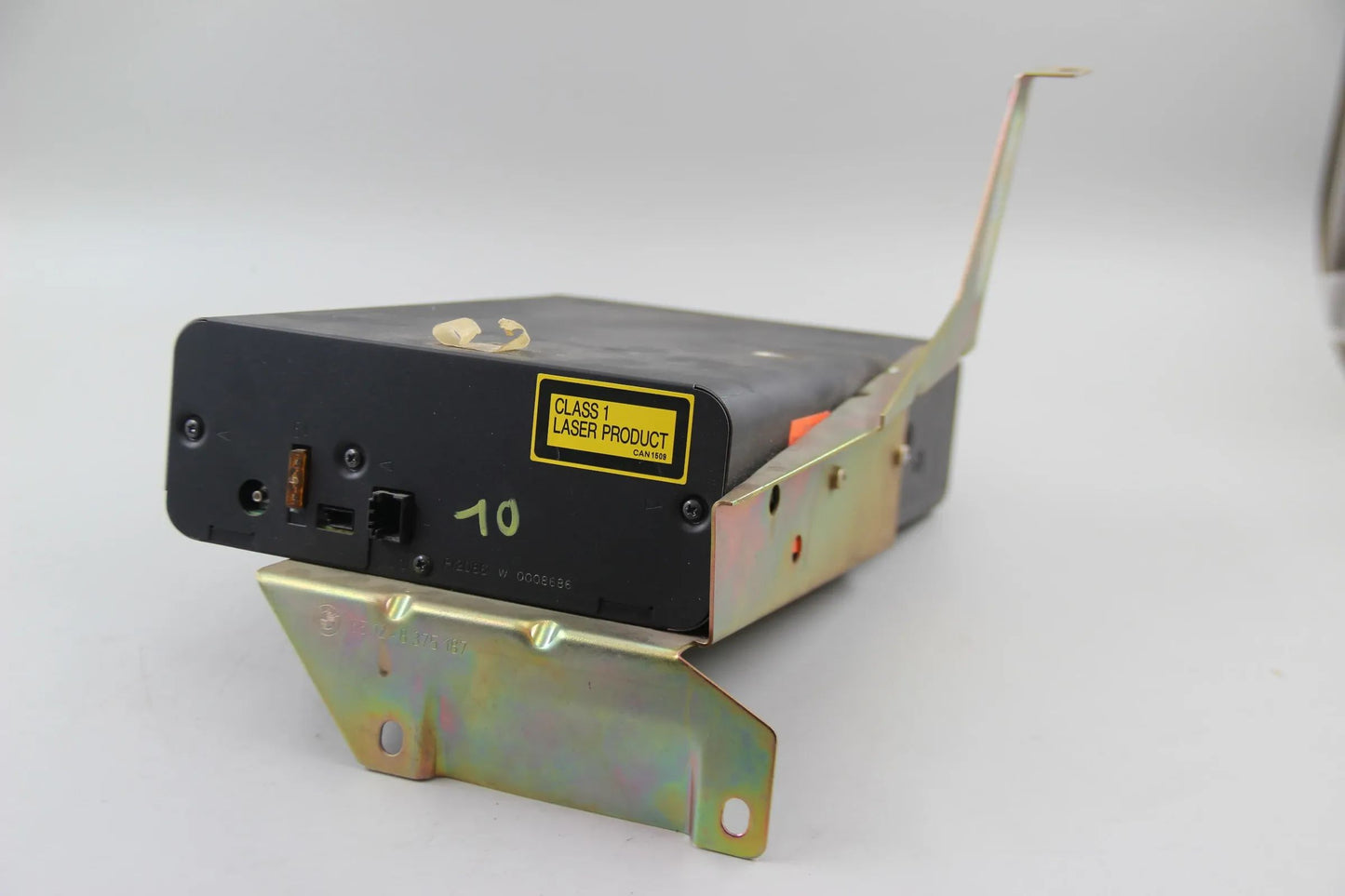 Original BMW E38 728i BMW 6 CD Changer PI mit Halter CD-Wechsler NLA 65128375537