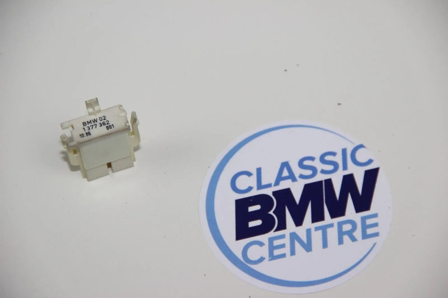 BMW E30 Codierstecker 02 1377362  Coding Plug Kombiinstrument 3er 318i M10 3er