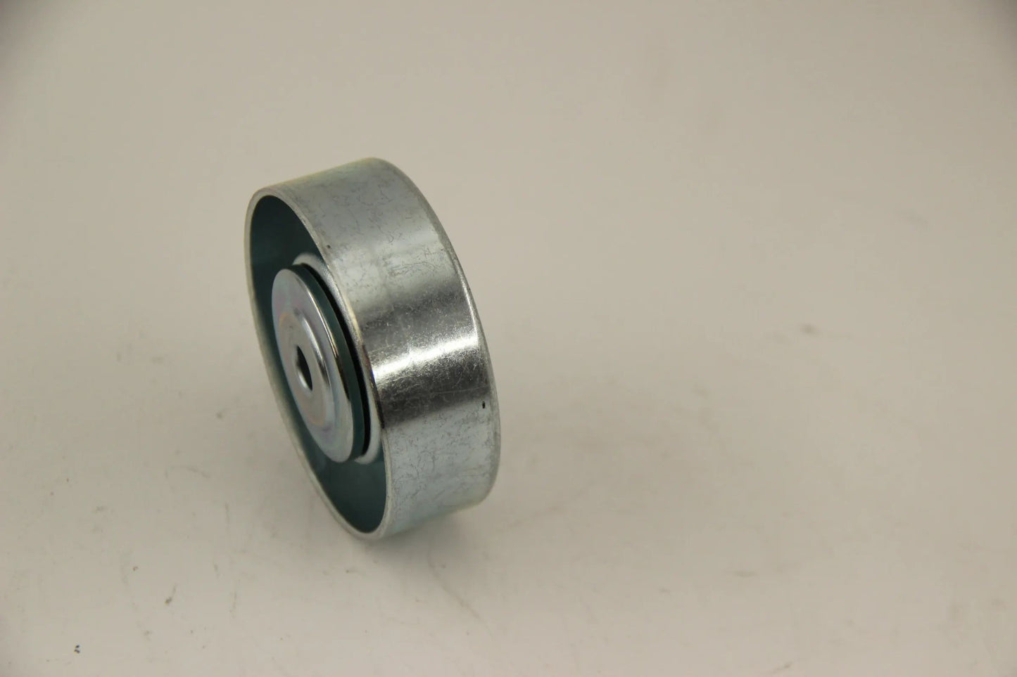 Original BMW E46 E39 E38 E53   Rolle Riementrieb Wasserpumpe  11282247435