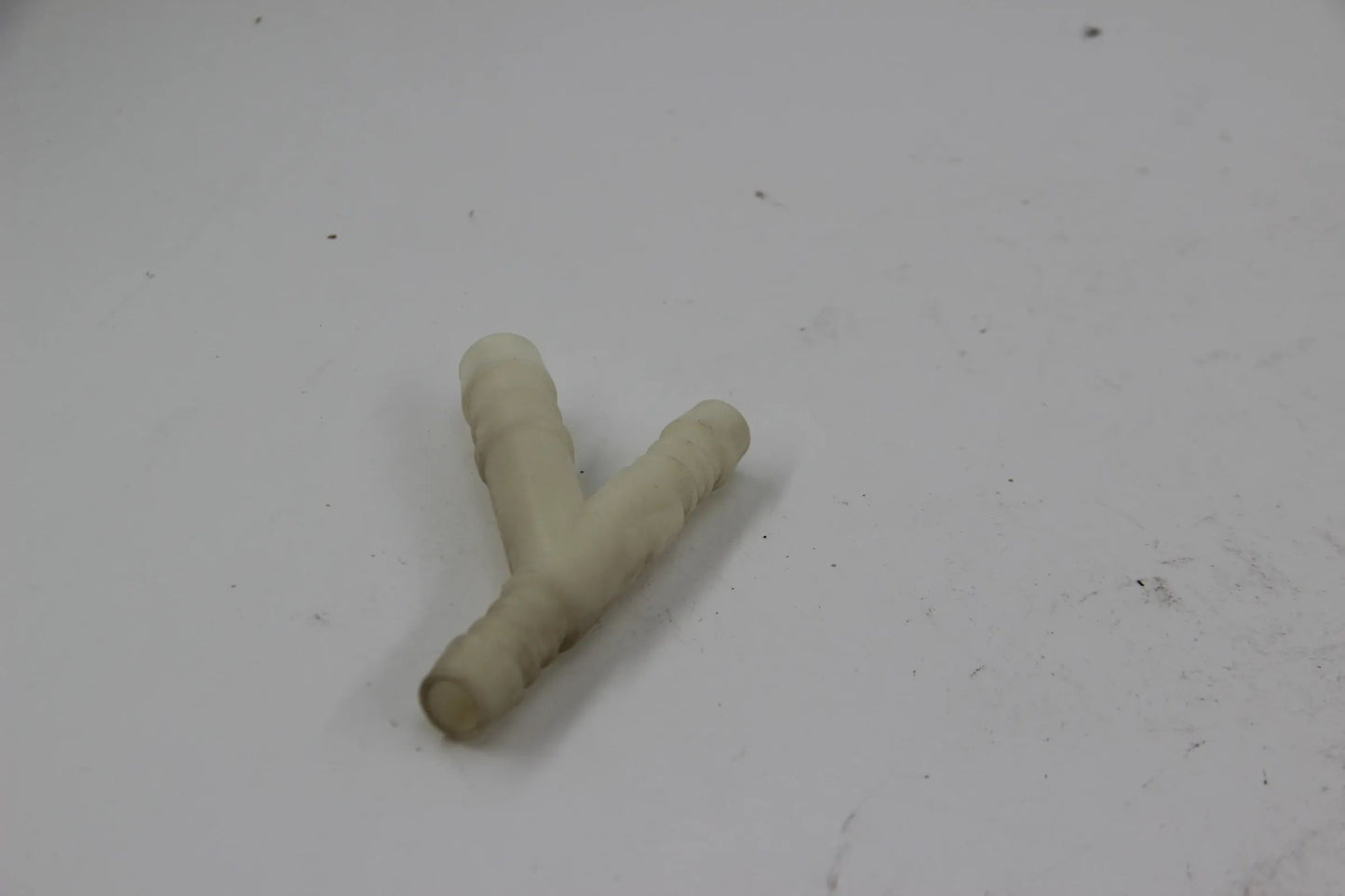 Original BMW E21 315-323i  Verteilerstück Ausgleichsbehälter  16121115537