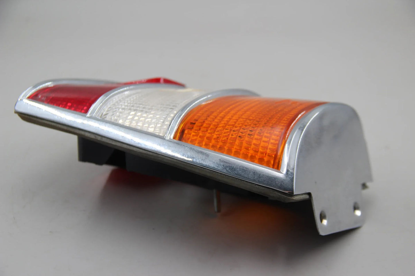 Original BMW NK 1800 Rücklicht Lichtscheibe rechts rot-weiss-gelb 63211353294