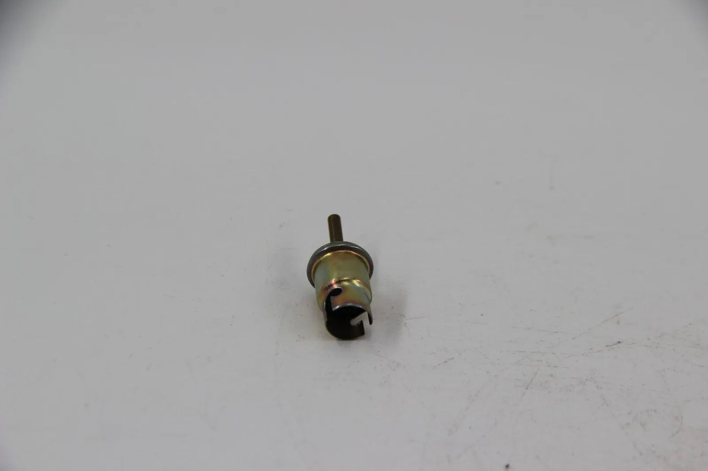 Original BMW E28 E24 E23 Lampenfassung Einzelteile Scheinwerfer  63121362871