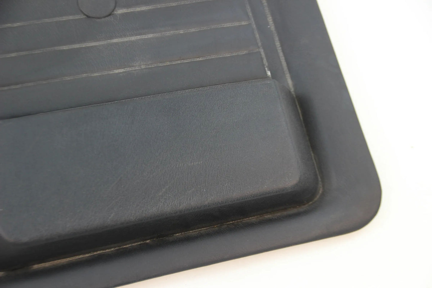 Original BMW E30 4-Türer Türverkleidung Türpappe Kunstleder vorne links