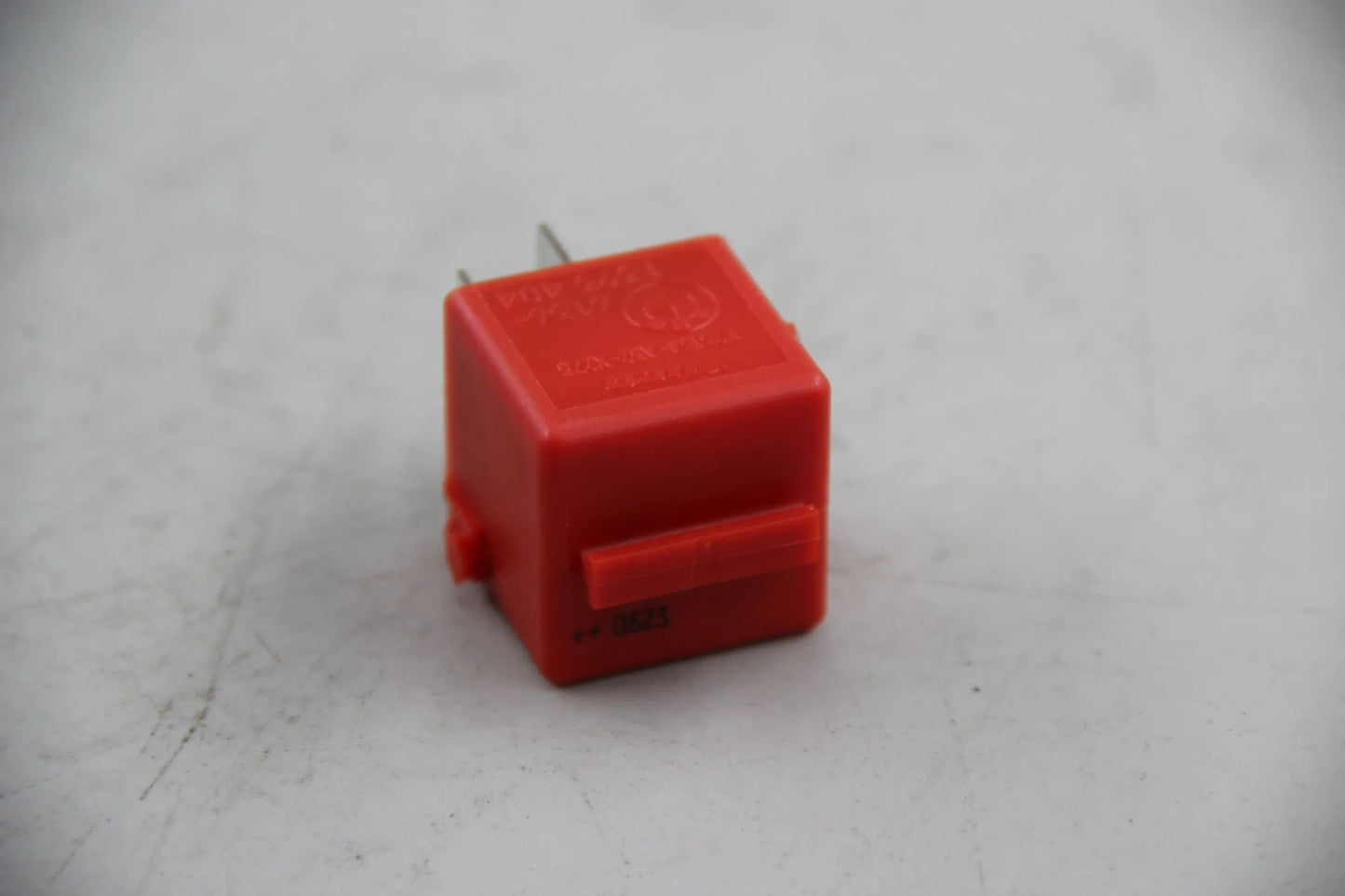 Original BMW E36 316i 318i 320i-328i Z3 ABS-Hauptrelais tomatenrot 61361393404