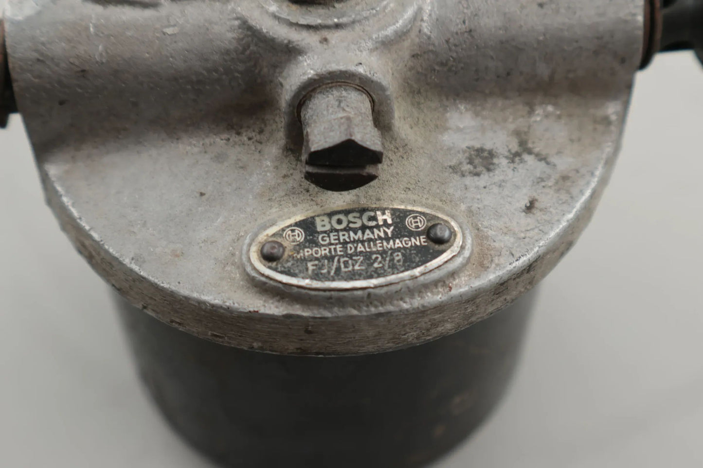 Original Mercedes-Benz W198 300SL  Kraftstoff Ölfilter Gehäuse Bosch FJ/DZ 2/8