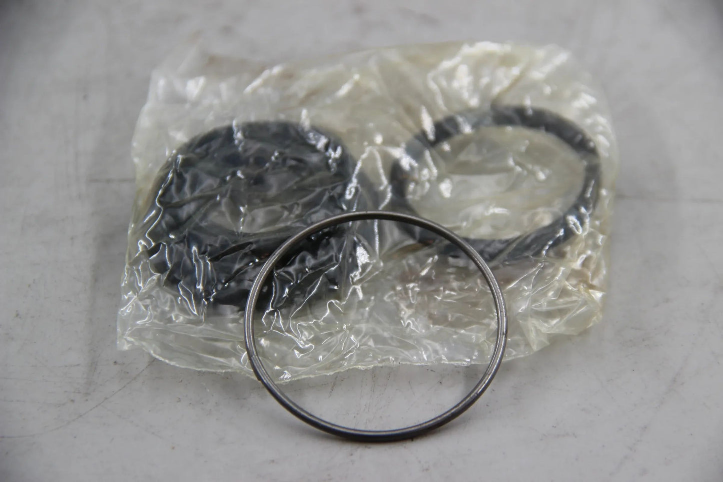 Original BMW E30 316i-325i E28 E24 E23 Dichtungssatz Bremssattel 34211153194