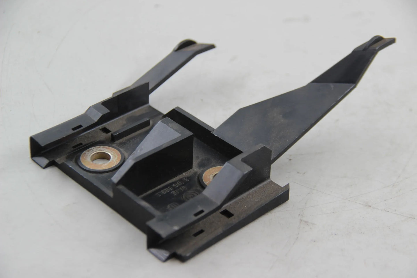 Original BMW E30 316i 318i 320i 325i 325ix Halter hinten links 51128106569