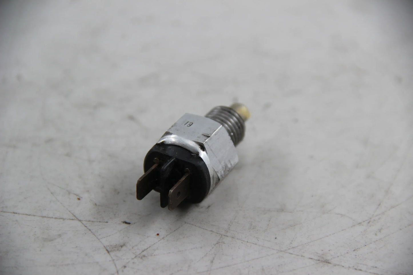 Original BMW E21 315 316 318 320 323i E12 E28 Rückfahrlichtschalter 23141209217