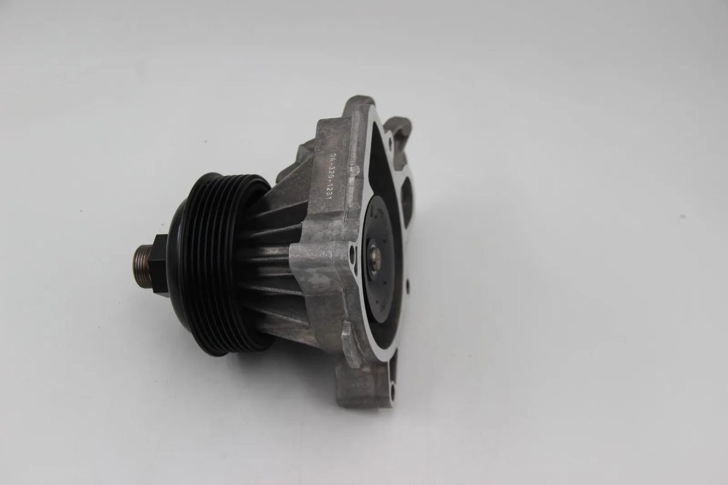 Original BMW E46 318d-330d M47 M57T Kühlmittelpumpe mechanisch NOS 11517788306