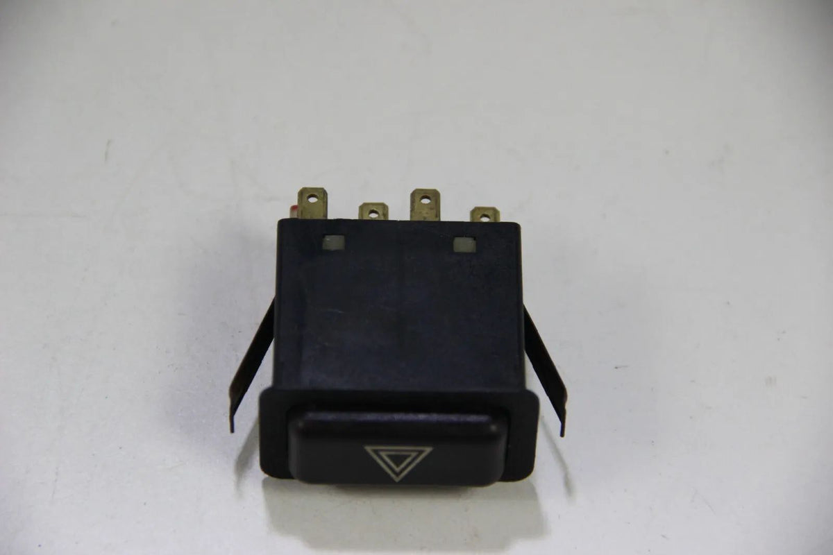 Original BMW 3er E30 Warnblinkleuchte Schalter/ Gefahrenhinweis 1367342