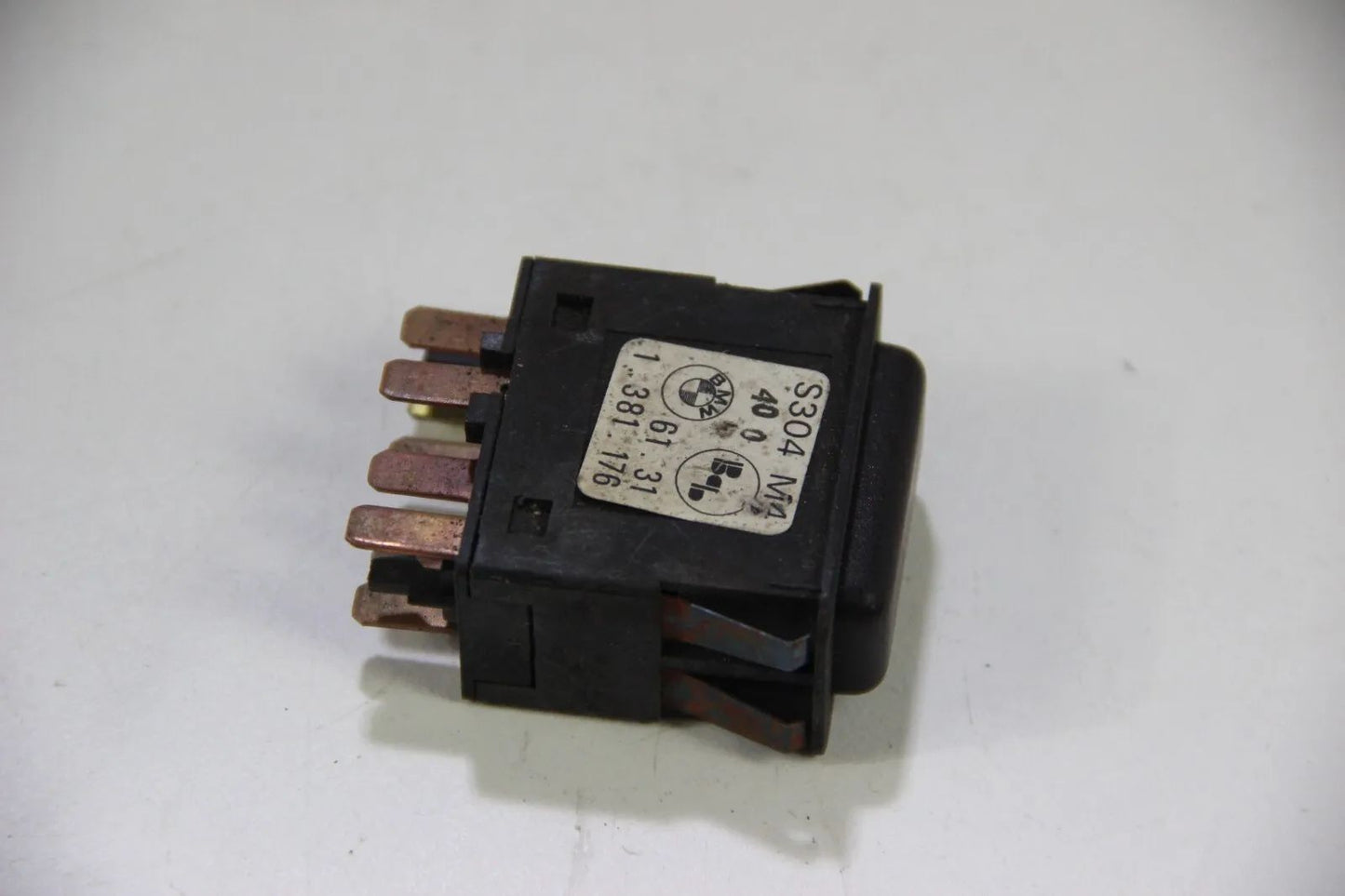 Original BMW E30 E24 E28 E23 Warnblinkleuchte Schalter / Gefahrenhinweis 1381176