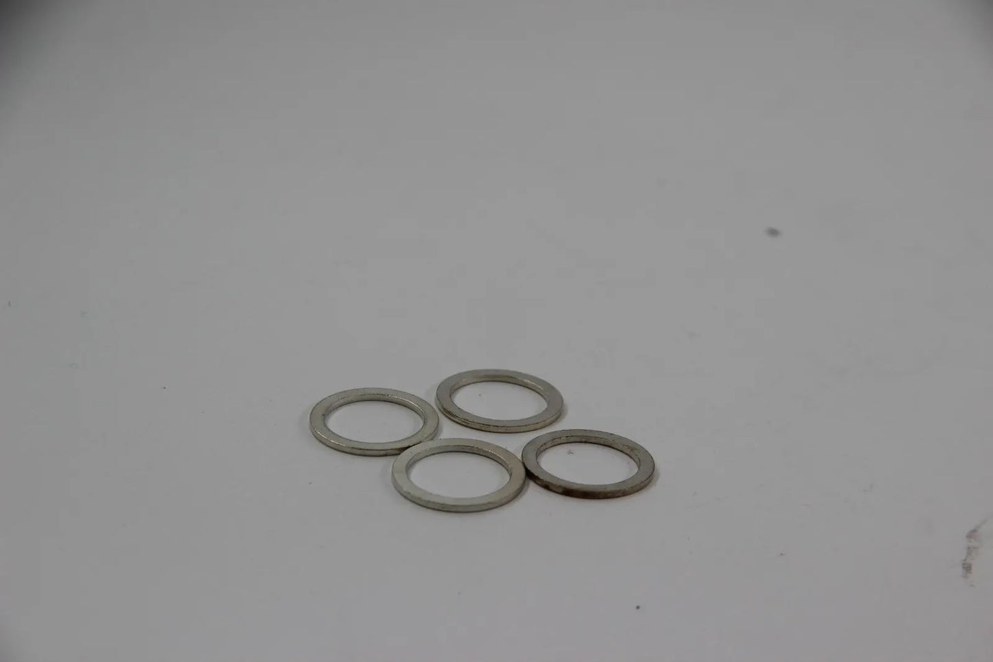 Original BMW E34 E39 E32 E38 E31 E53 Dichtring A18X24-CUSN 4Stk 32411093598