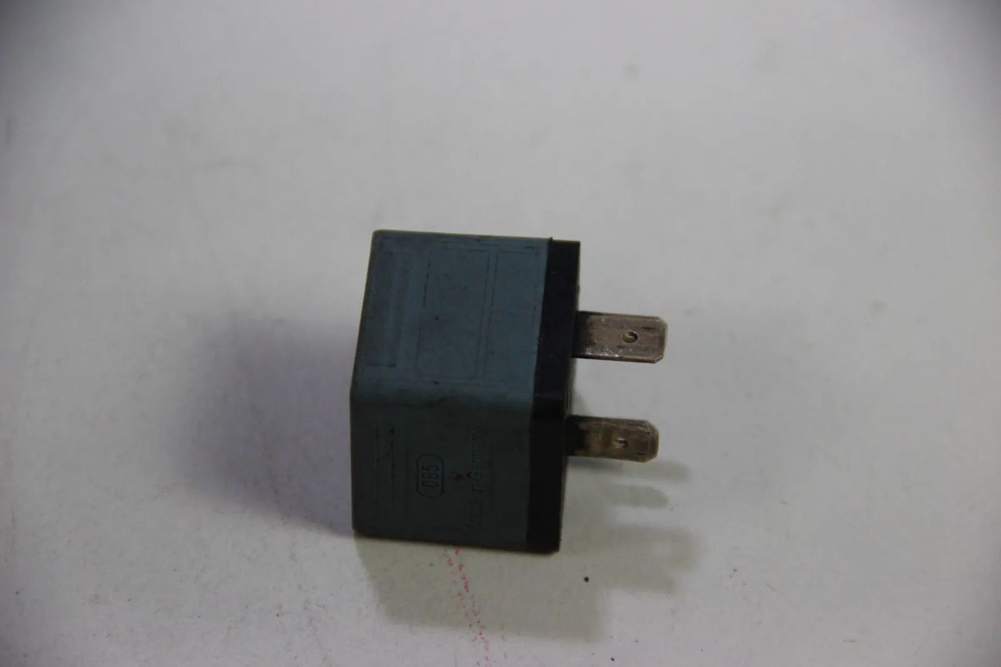 Original BMW E28 E30  Relais Mehrzweck Arbeitsstrom blau-grau Bosch 0332014454