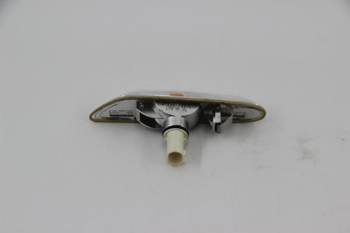 Original BMW E60 E60 FL E61 E61 FL Zusatzblinkleuchte weiss links 63137165741