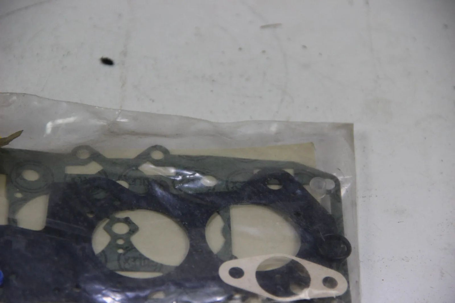 Original BMW E30 E21 316 E12 E28 518 M10	Dichtungssatz 2B4 Vergaser NOS 13111276