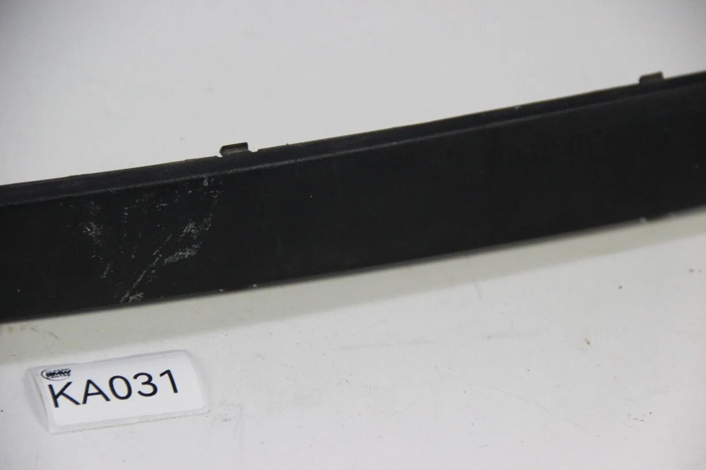 Original BMW E36 compact PDC Zierleiste Stoßstange hinten 8206375