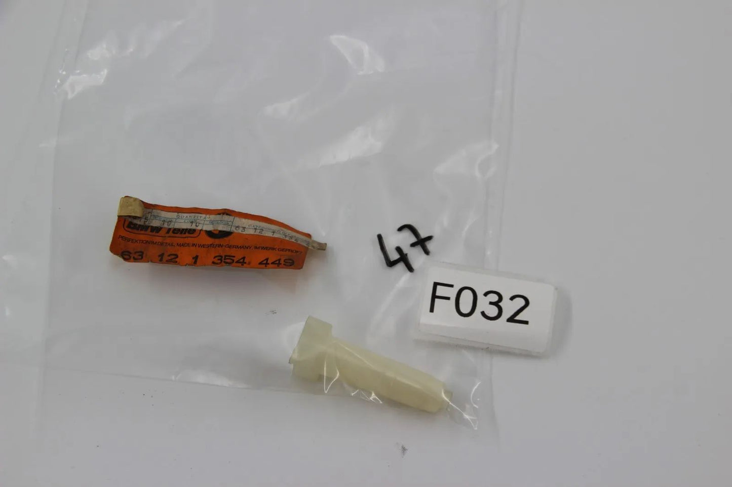 Original BMW E3 E9 E12 E28 E24   Einstellmutter Scheinwerfer NOS 63121354449