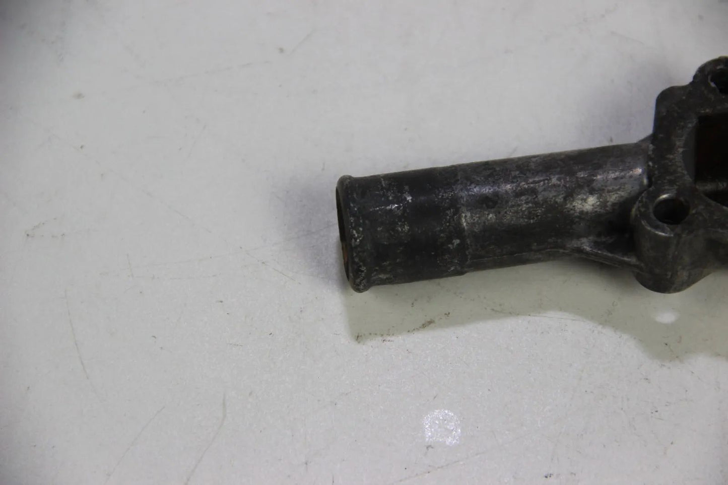 Original BMW E24 E28 E34 E32 M30 M88  Wasserflansch Zylinderkopf Hinten Kurz