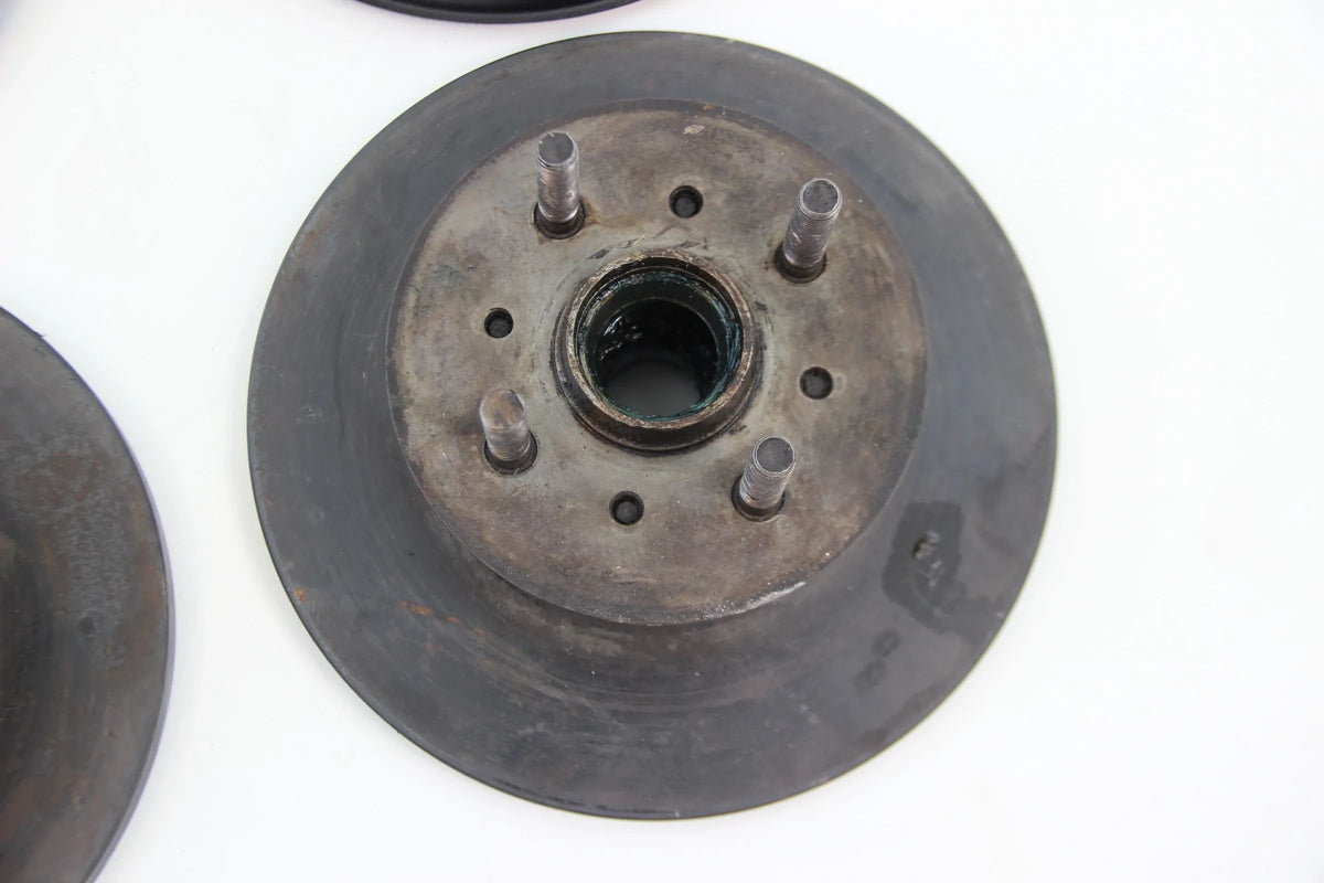 Original BMW E10 2002tii 2002ti Bremssattel Bremsscheibe Radnabe Ankerblech Satz