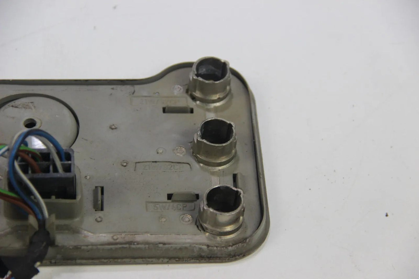 Original BMW E3 2500 2800 3.0 si Abdeckplatte mit Kontaktplatte Rechts 1353734